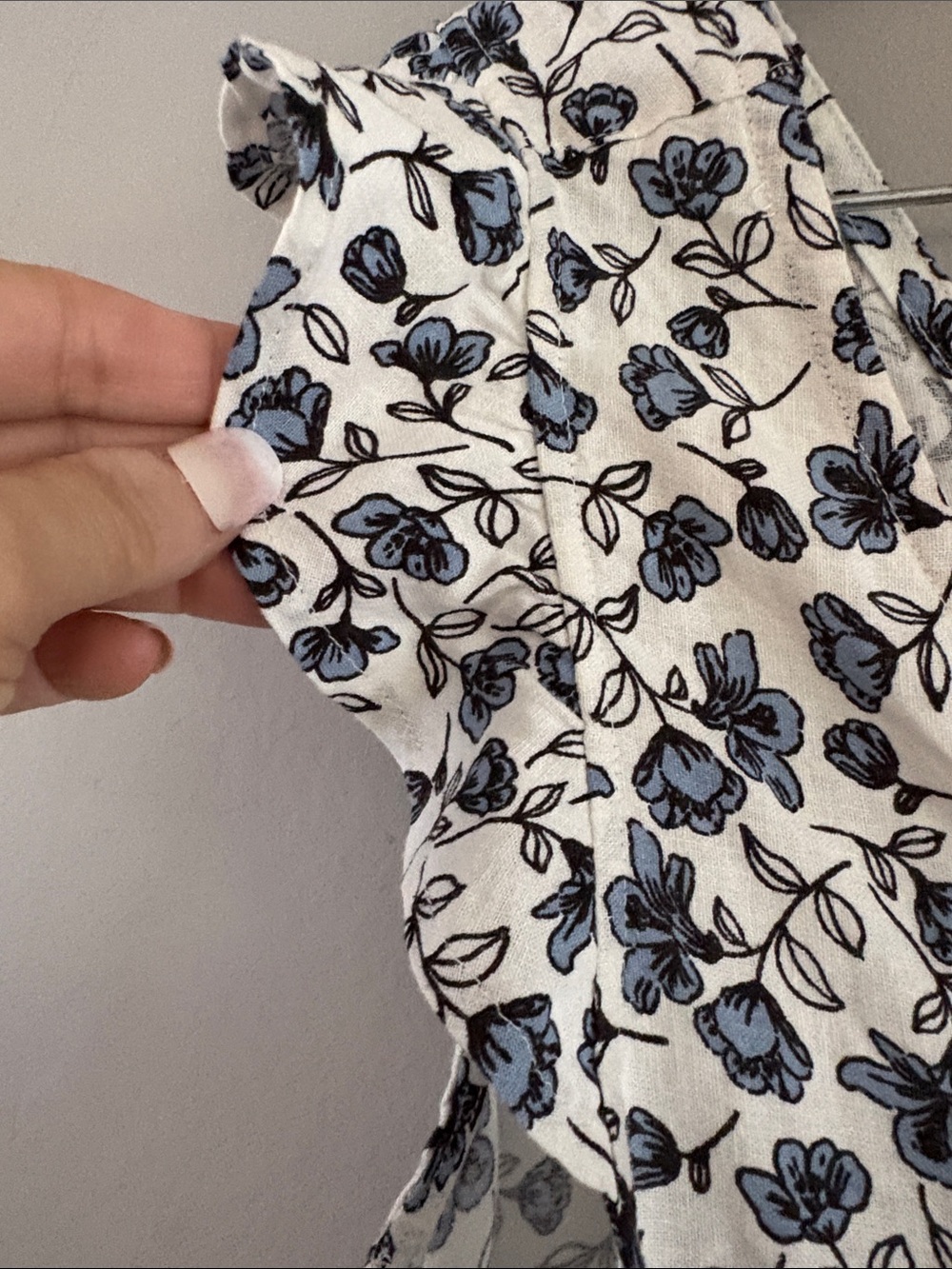 Lucky Brand White Mini Dress with Navy Floral Pattern - Picture 3 of 9